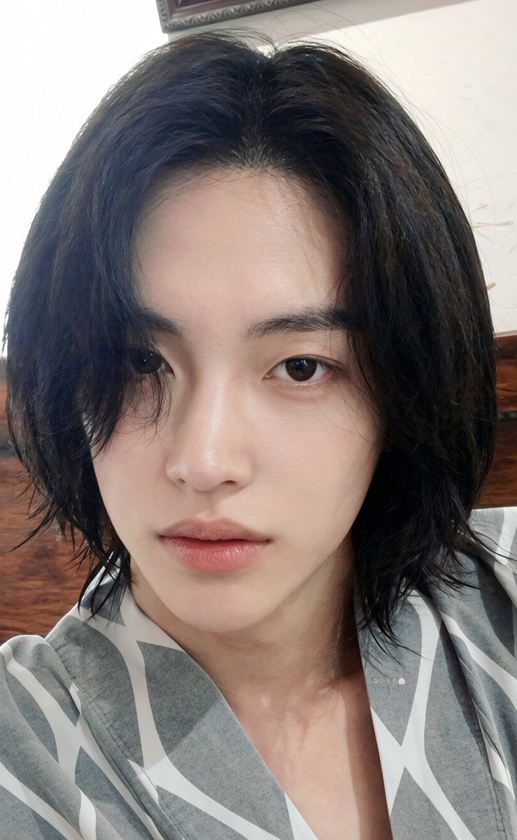 aimomo_wonbin's tweet photo. 260930 Instagram ①
Zzz... Zzz...
 #원빈 https://t.co/MRufqwQbyP