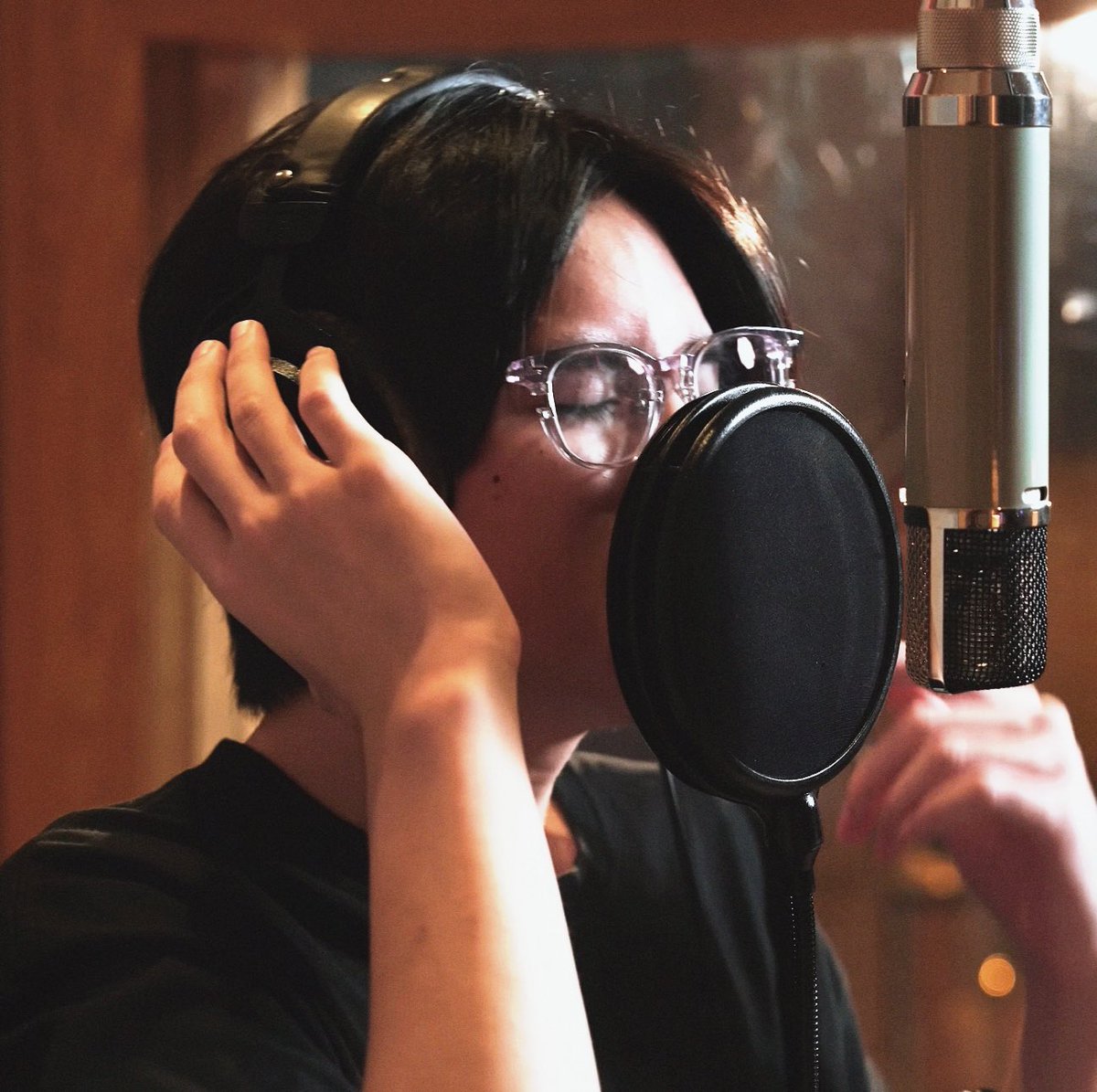 winterjence's tweet photo. เฮียภูลุคห้องอัด หล่อเกินไปปะ ㅠ.ㅠ https://t.co/FXQe3dQwwb