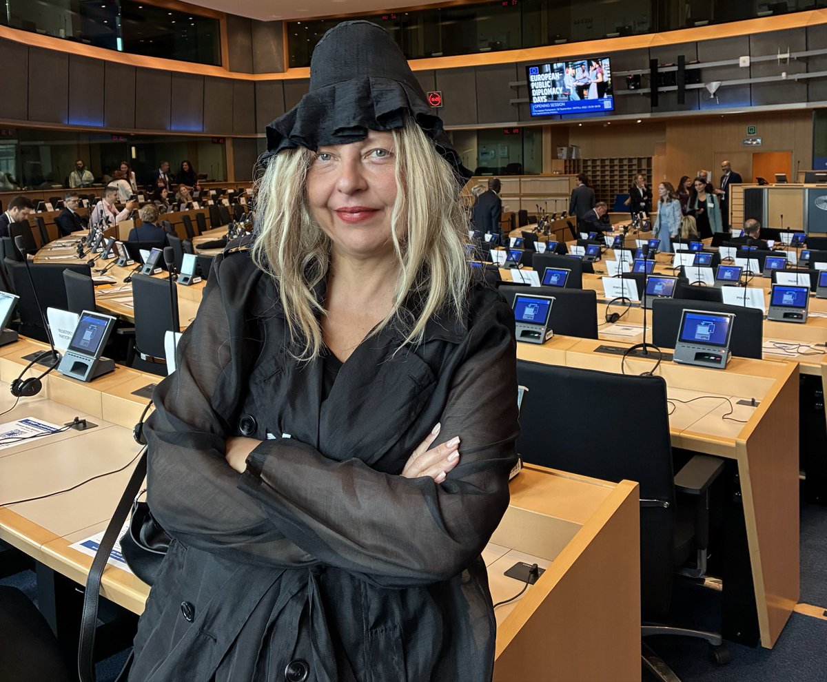 Yelena214's tweet photo. #EuropeanPublicDiplomacyDays-welcome to Brussels again with its impressive agenda and participants! The first event of the season for me starts now! https://t.co/JrhvBp117Q