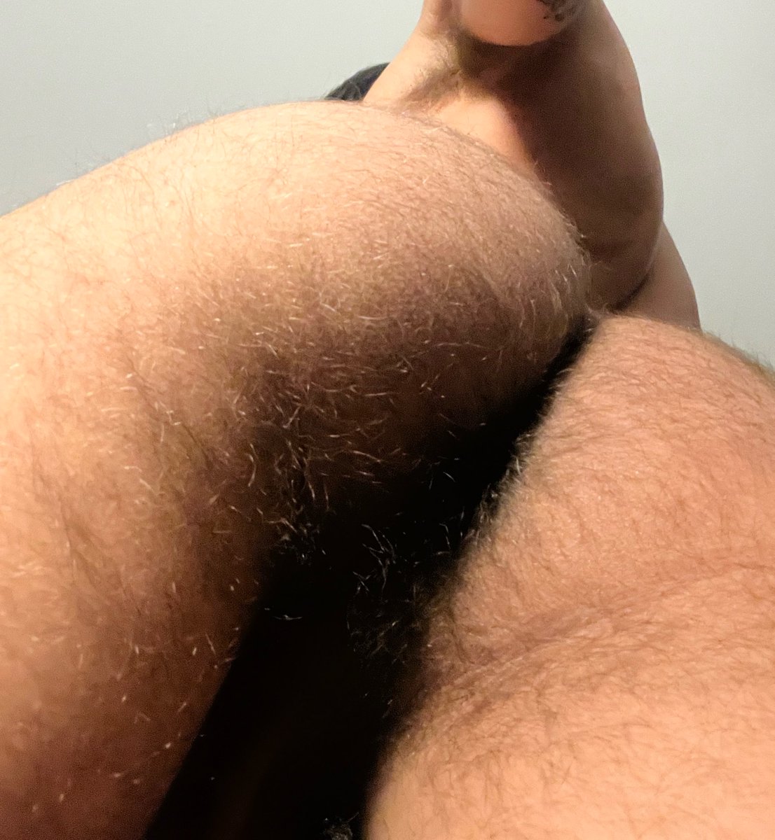 AlexJamesson's tweet photo. eat, sniff, touch, finger, fuck, etc etc etc. do what you want with it broski https://t.co/OKLEl55jdQ