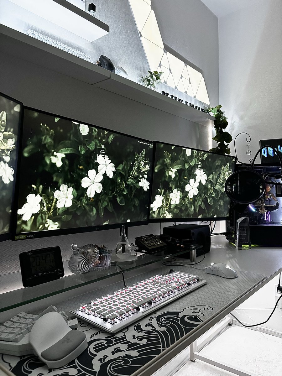yukimurox's tweet photo. #desksetup https://t.co/9NIjEIVQuE