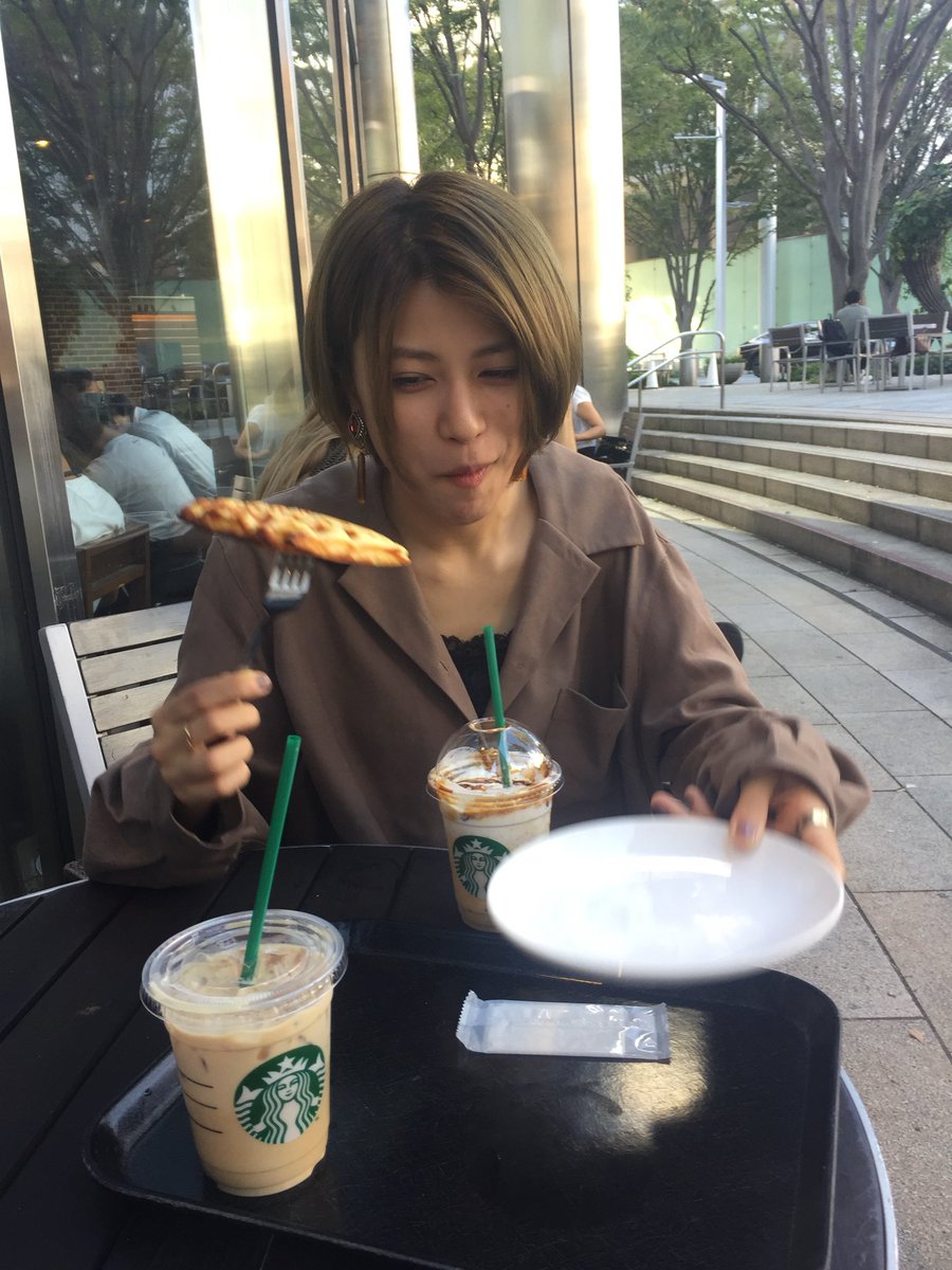meiku_harukawa's tweet photo. 53000フォロワッサン、
これからものびのび過ごす姿をみせてくださぁぁい🌙
#どっちのセリフ

5＋3で計８枚! 蔵出しいってみまっしょい⤴︎💨
［#質問箱とかで既出してたらｺﾞﾒりん‼︎‼︎］ https://t.co/278I6hLNR1