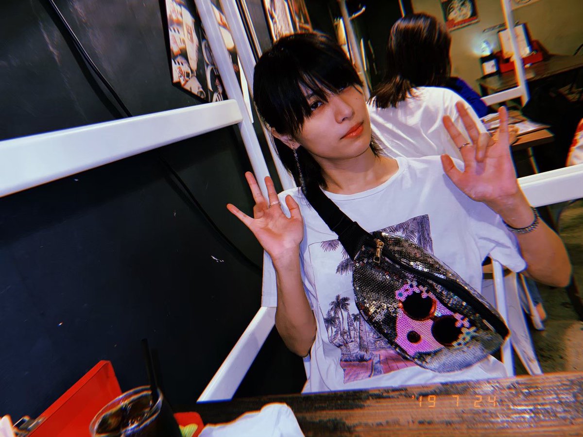 meiku_harukawa's tweet photo. 53000フォロワッサン、
これからものびのび過ごす姿をみせてくださぁぁい🌙
#どっちのセリフ

5＋3で計８枚! 蔵出しいってみまっしょい⤴︎💨
［#質問箱とかで既出してたらｺﾞﾒりん‼︎‼︎］ https://t.co/278I6hLNR1