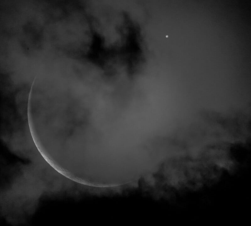 vtbcfeed's tweet photo. It’s a busy skywatching month ahead. The first full week of October sees two top-notch skywatching events, with Saturn reaching opposition, and the Moon occulting Jupiter for North America on October… dlvr.it/TVjYFn #Skywatching #LunarOccultation #Jupiter #Saturn #Astronomy https://t.co/5nfaFgqgmF