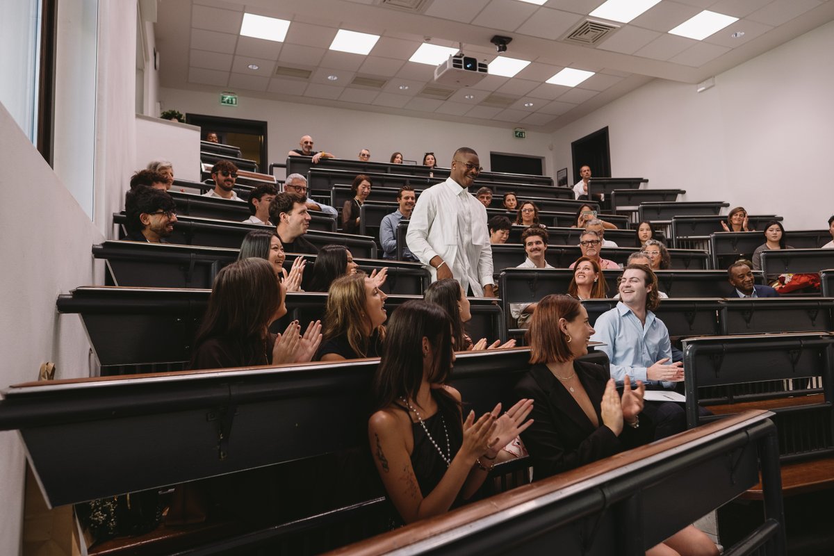 polimoda's tweet photo. Congratulations to this year's Business Master graduates, our Future Fashion Leaders. A celebration of a year of work, and the start of something new. All the best.

Images by Sara Apostoli https://t.co/VDgLRcTT92