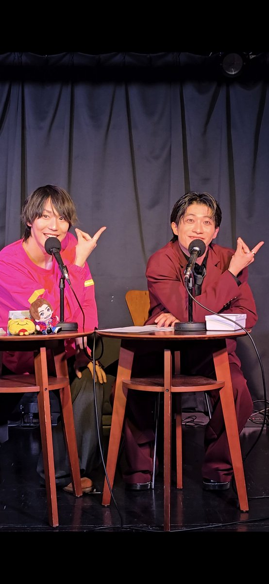 lymin951225's tweet photo. かつくんのラジオ公開収録📻
いつもゲストさんが毎回素敵で面白くて帰りはニコニコ🙂
放送されるの楽しみにしています🙂
始まる前がピンク過ぎて…かつくんを見守る2人もピンク
#カツの超ラジ https://t.co/4WDno1c5EE