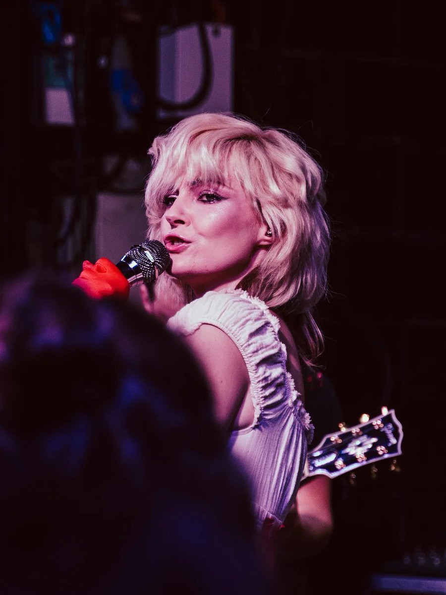 itssquareone's tweet photo. LIVE REVIEW: British-American pop-punk/rock band @ASITISofficial took their ‘So A-Live!’ tour to Norwich’s Waterfront on September 8th, accompanied by Irish band @greywindband.
📝📸: Mel Tumber

Check it out here: https://t.co/g1syZhw5Lf https://t.co/QhPnHfZWZD