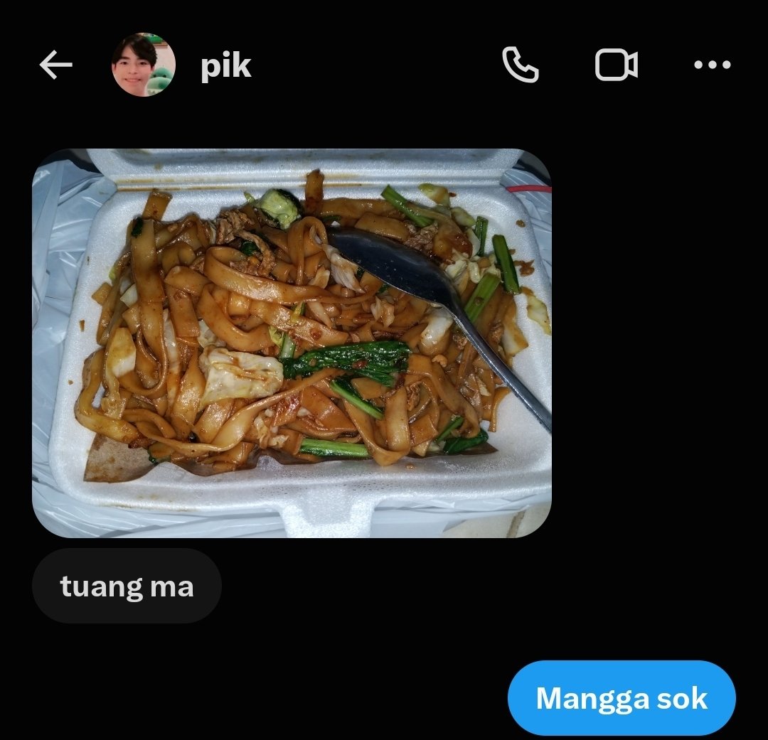 neiamaee's tweet photo. Mau kasih apresiasi kepada my anak gw yang udaa bisa nawarin makan pake bahasa sunda @catchupeek 👏👏👏 https://t.co/jVFEATl5u5