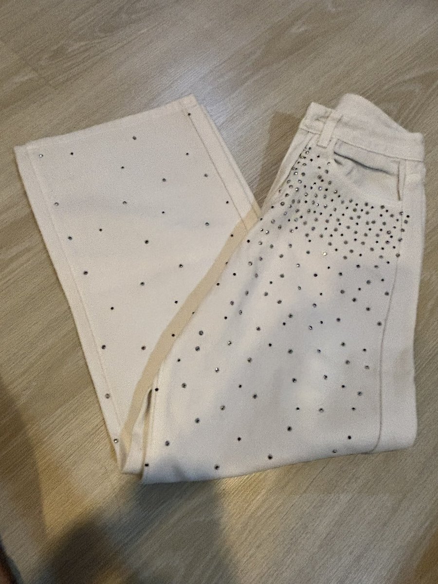 iamnotperfctgal's tweet photo. jeans 100 ตำหนิเลอะๆตรงขา ขอคนไม่ซีนะคะ 
(24.5-25.5)

#bemyblair__official #ส่งต่อlundibkk #ส่งต่อbemingbkk #ส่งต่อbemyblair #ส่งต่อmitr #ส่งต่อzara #ส่งต่อimnotamorningperson #ส่งต่อstylistshop #rushส่งต่อ #weekendbeginsส่งต่อ #zarathailand #juspalthailand https://t.co/rEECyaSz0m