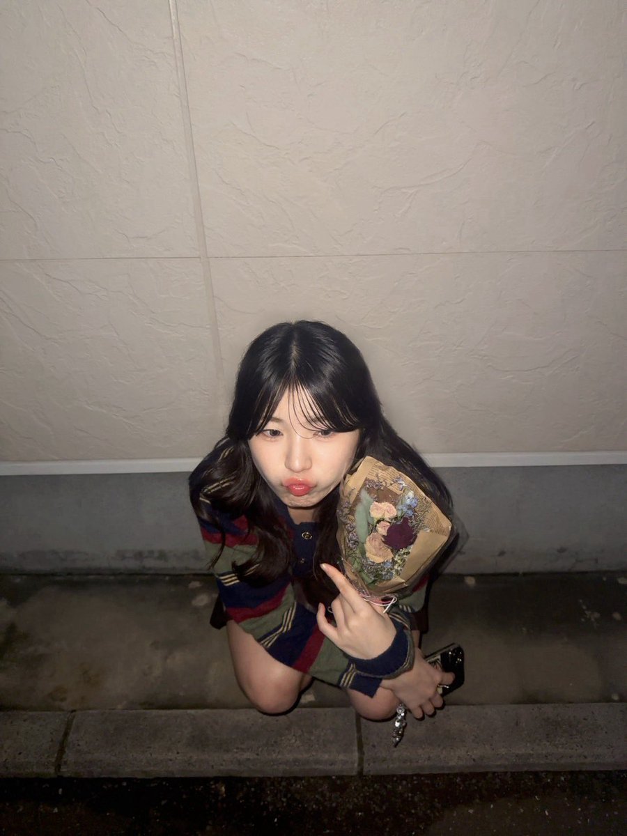 ayami_lx's tweet photo. 17歳になりました☺︎

16歳は色んな経験をしてたくさんの感情を味わいました
感謝をすること、努力することを心がけて家族や友人や先輩、お世話になっている方、そして応援してくださる皆様に恩返しができるよう精進します

これからも応援よろしくお願いいたします！

 #高校2年生 https://t.co/1JJh3bE6mu