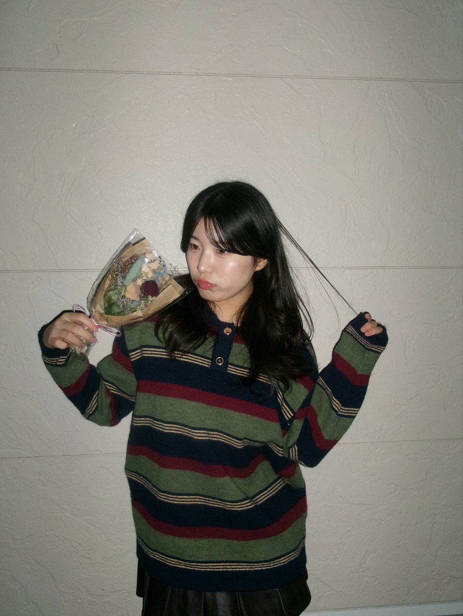 ayami_lx's tweet photo. 17歳になりました☺︎

16歳は色んな経験をしてたくさんの感情を味わいました
感謝をすること、努力することを心がけて家族や友人や先輩、お世話になっている方、そして応援してくださる皆様に恩返しができるよう精進します

これからも応援よろしくお願いいたします！

 #高校2年生 https://t.co/1JJh3bE6mu