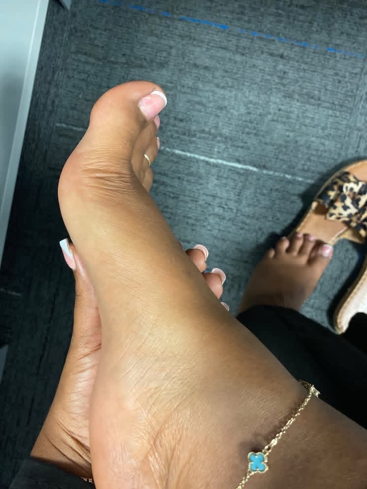 ohmimixo's tweet photo. Ms Pretty Feet 💕 https://t.co/bAyY0m6qDs