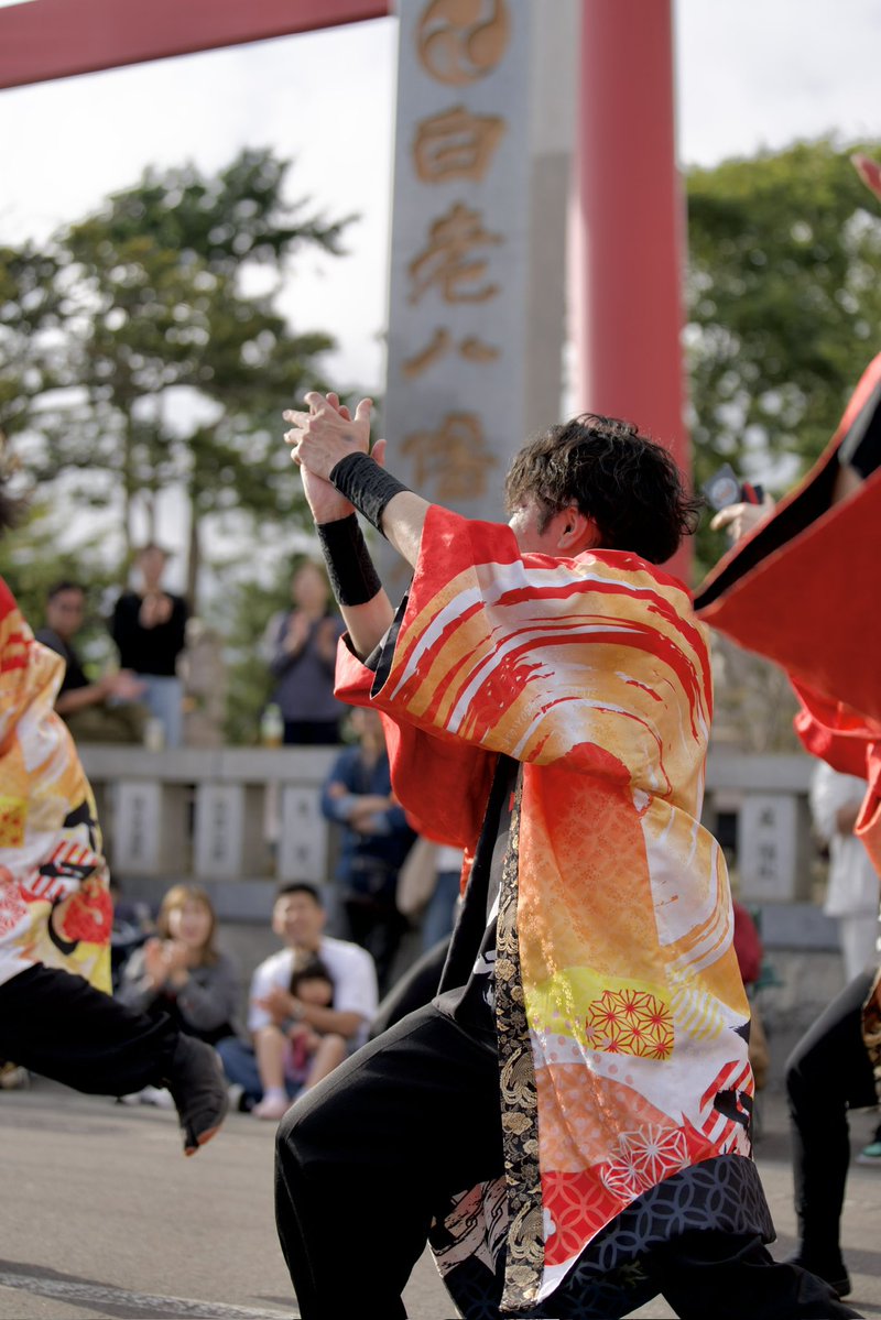 97kpH0e0's tweet photo. 2026.9.27 Sun
白老八幡神社例大祭  大乱舞IN白老

一祭万笑 @1saibansyou 

#YOSAKOI #YOSAKOIソーラン #白老 #白老八幡神社 #大乱舞IN白老 #kpH0e0 https://t.co/2OeY9pOOiT