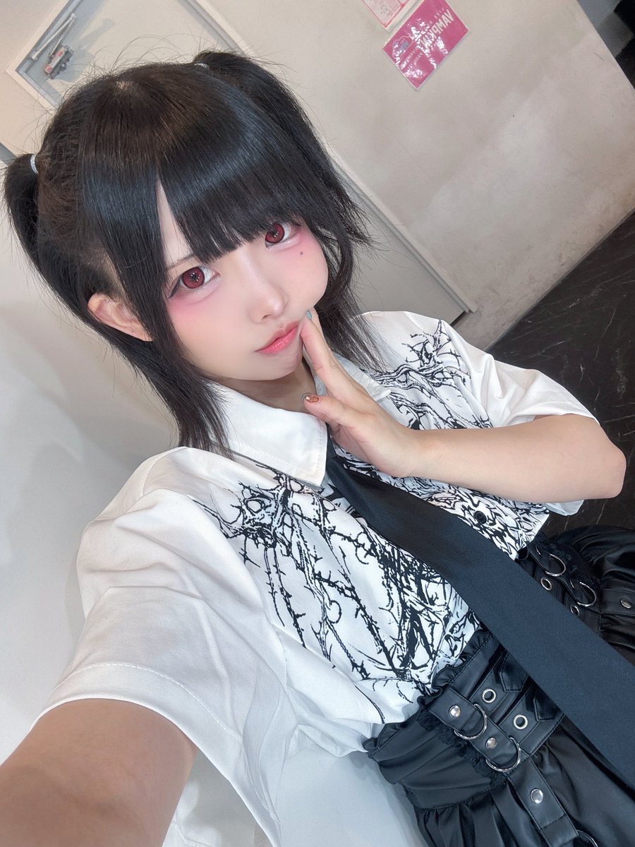 Mio_monster's tweet photo. ネクタイが好きでー https://t.co/BmDOGMCUMd