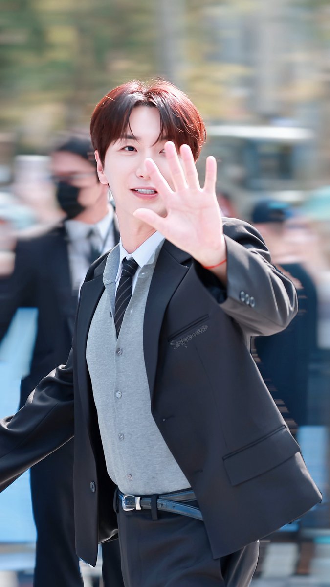 xnighxt's tweet photo. h&amp;b 브랜드 좋은 이유 https://t.co/yjTEGVSfNI