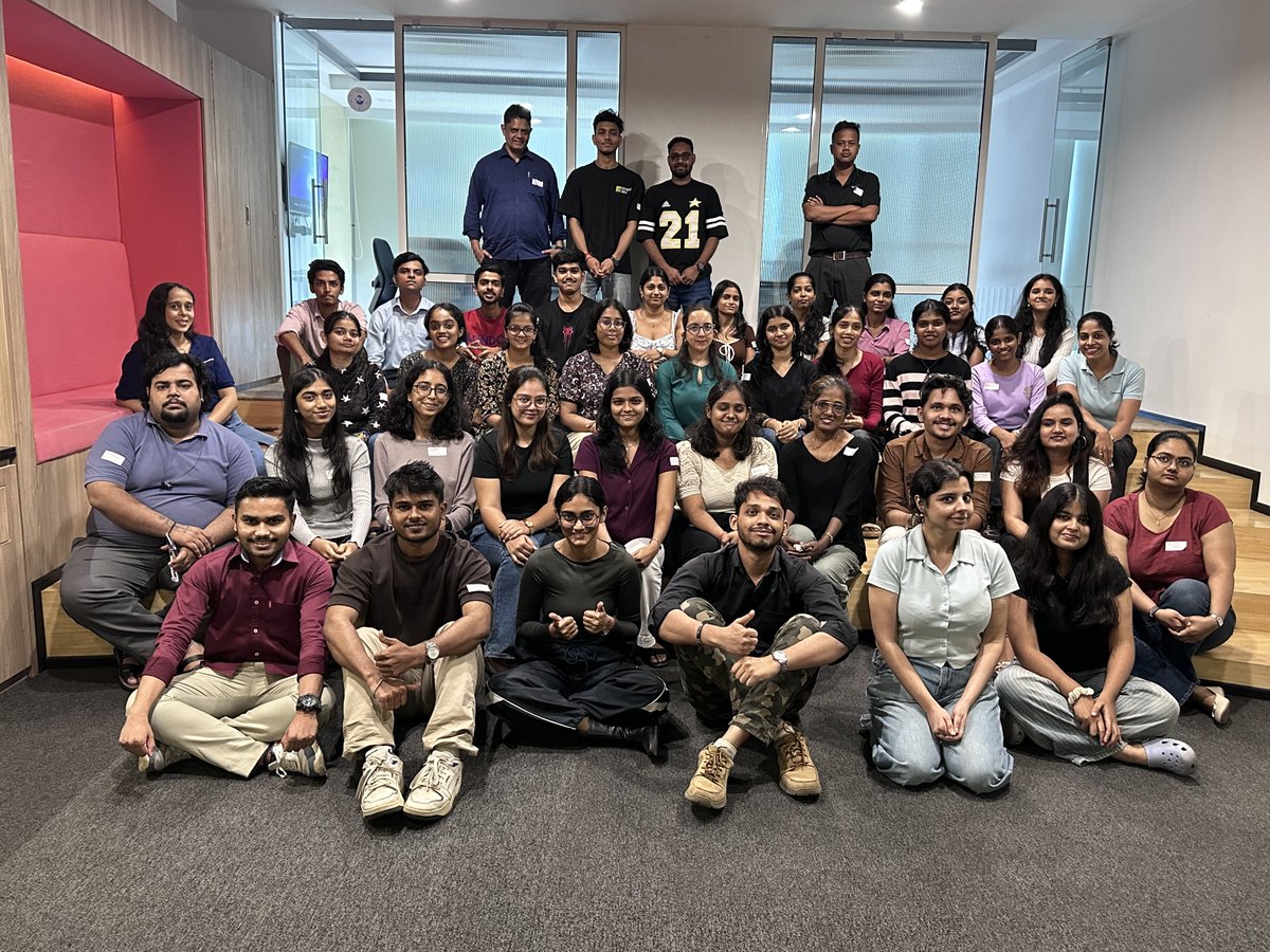 WomenCoders01's tweet photo. Ideas → Insights → Inspiration. 💡

Thank you to Nandini, Suvidhi &amp; Kailash for an insightful session, and to everyone who joined us! ✨

#mwc #productengineeringforum https://t.co/Owhh1Tvc87