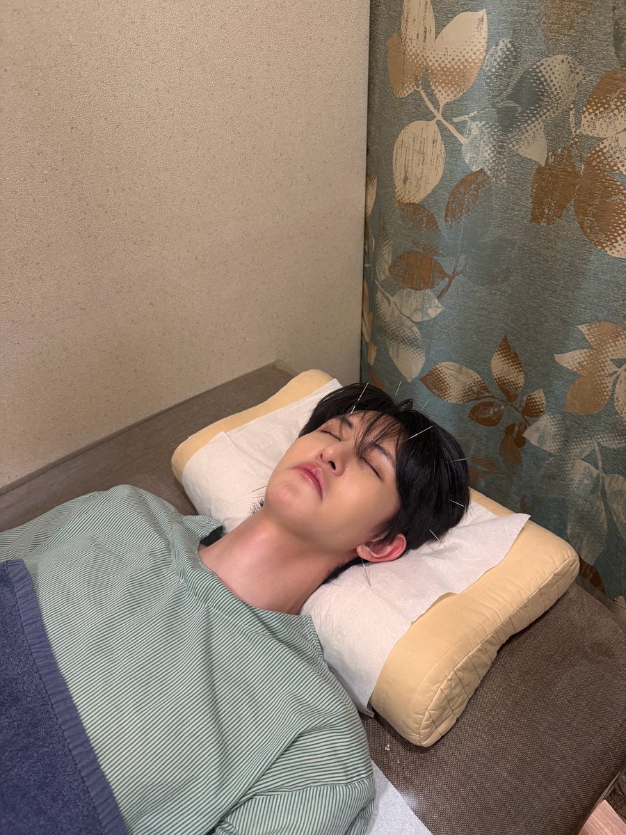 8turnxox's tweet photo. Kyungmin 😭😭😭😭 https://t.co/jxBSVnitvp