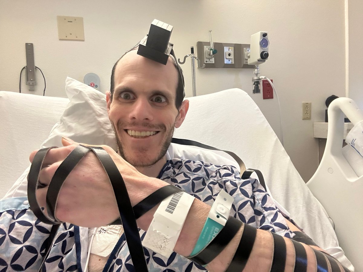 RabbiJeffx's tweet photo. Why do they need all these ridiculous accessories just to connect with God? https://t.co/p2pJBfM9AG