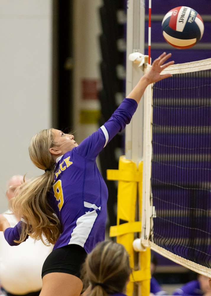 wvcsd's tweet photo. Check out some photos from Warwick's varsity volleyball match against Minisink Valley last week:🏐 Go Wildcats! https://t.co/9CY5sUIikn