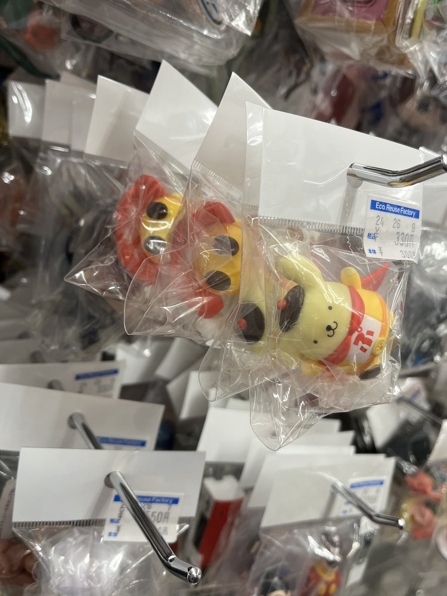 tt69294's tweet photo. ブックオフはたまに行くのがおもしろい https://t.co/UvKD9ZuWbq