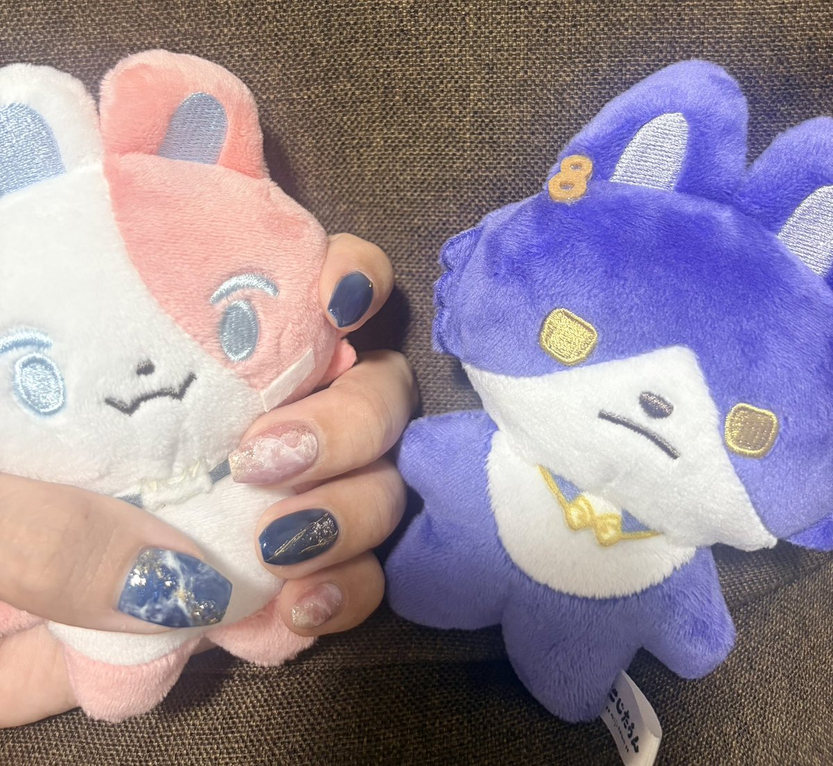 aririn101818's tweet photo. 天才ネイリストさんにいい感じにしてもらえた！💅🏻
あとは健康に気をつけてライブまで仕事頑張る💪 https://t.co/P5dYsdqfmT