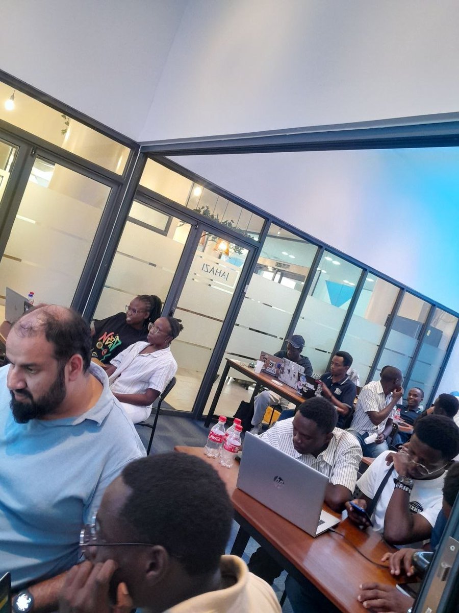 mikespllore's tweet photo. Busy Minds
#BuildWithAT #AfricasTalking https://t.co/g6NPsBxPet