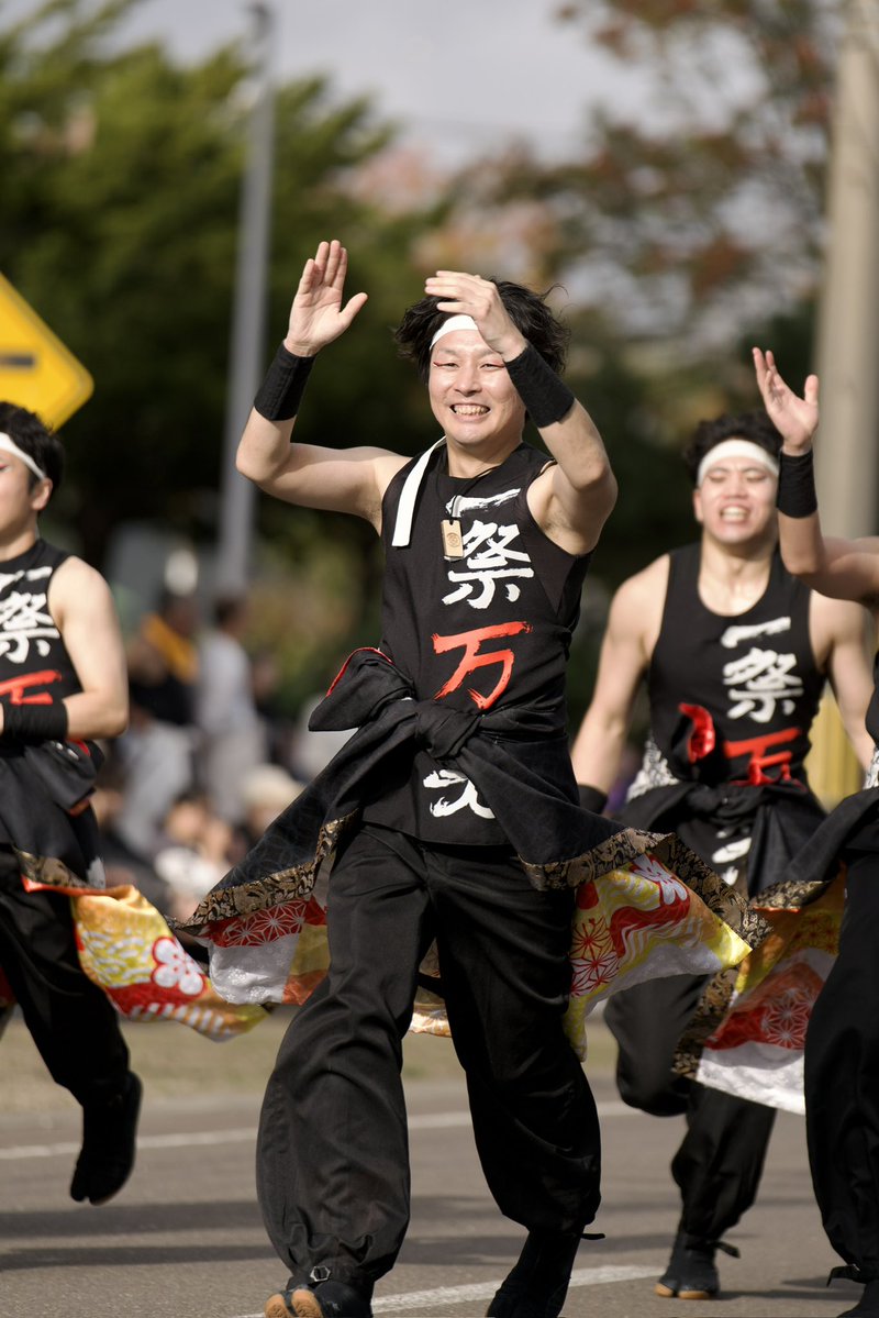 97kpH0e0's tweet photo. 2026.9.27 Sun
白老八幡神社例大祭  大乱舞IN白老

一祭万笑 @1saibansyou 

#YOSAKOI #YOSAKOIソーラン #白老 #白老八幡神社 #大乱舞IN白老 #kpH0e0 https://t.co/uD1574MRZY