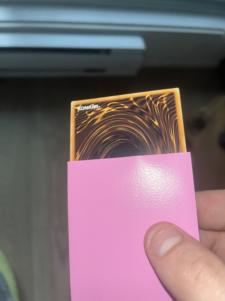 bluwuxd's tweet photo. Tried selling this Tinia to an LGS near me and they said it was HP and offered me 25 cad😹😹😹🤘🤘🤘 WHERE IS IT HP GANG please hire employees that understand Yugioh isn’t pokemon also please hire employees that understand card condition im crying https://t.co/743bh5YIwA