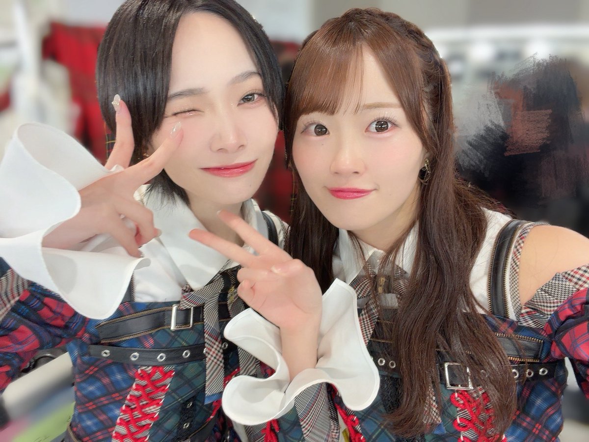 48Suzuha_16LOVE's tweet photo. 「 ここからだ 」 公演
ありがとうございました 🎤♡

" シクラメンが咲く頃 " で
彩永ちゃんを想いながら歌ったら 涙溢れて
改めて素敵な歌詞やな〜ってなりました 🌼

今日は勢い ! だけではなく
この公演のひとつひとつを繊細に 綺麗に
表現できたのかなって嬉しくなりました 💌 https://t.co/Vtm4XXigCX