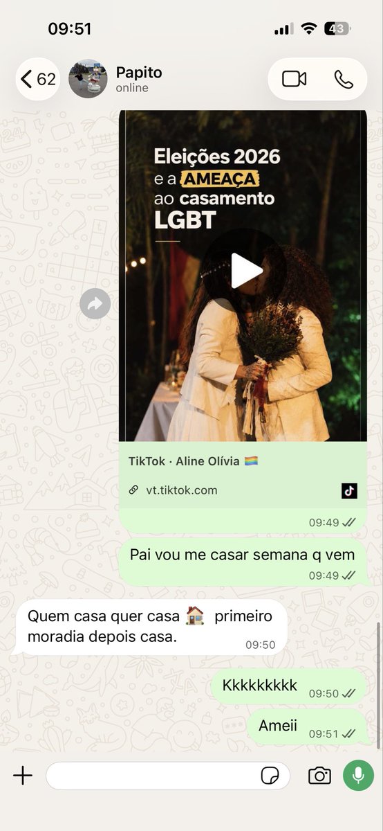 Yamatonsio's tweet photo. Eu tentando mostrar ao meu pai os problemas que a direita afeta na minha vida, tentei fazer graça tbb mas acho q nn deu certo https://t.co/IPIeKekjTC