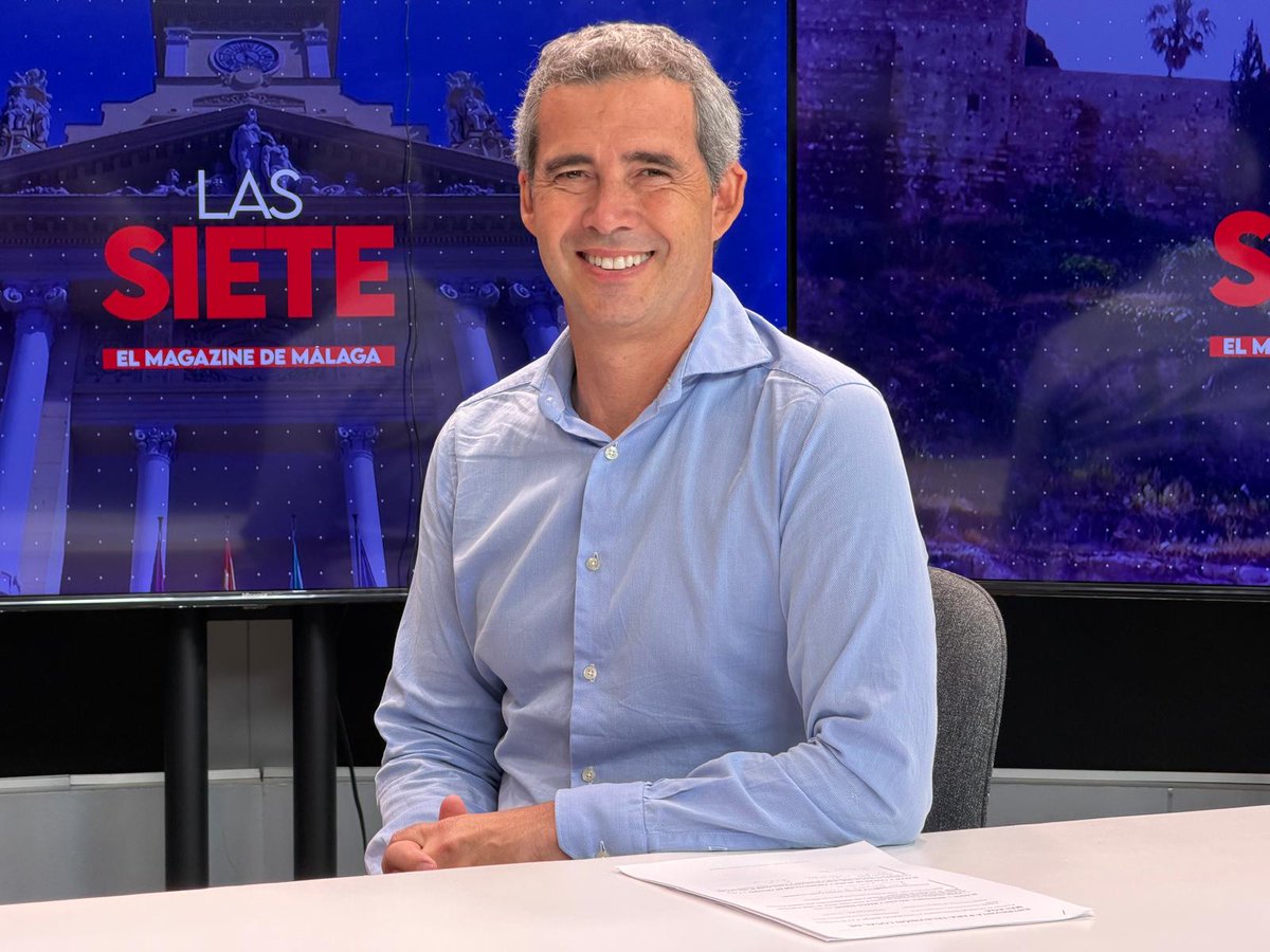_ibima's tweet photo. 📺 El Dr. Álvaro Montesa, investigador de #IBIMA y jefe del Servicio de Oncología Médica del @HRegionalMalaga, analiza los avances en #cáncer testicular y de vejiga en Las Siete Málaga de @7TVAndalucia de @viva_malaga.

🔛📹: https://t.co/yrw3nDRtqY

#IBIMAContraElCáncer💙 https://t.co/9luJ7byJjh
