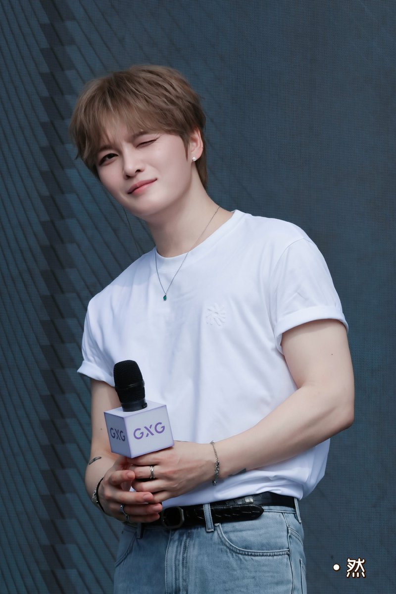 crazyjjshouldbe's tweet photo. 눈가주름너무아랑스러워 https://t.co/FaRHfhqbid