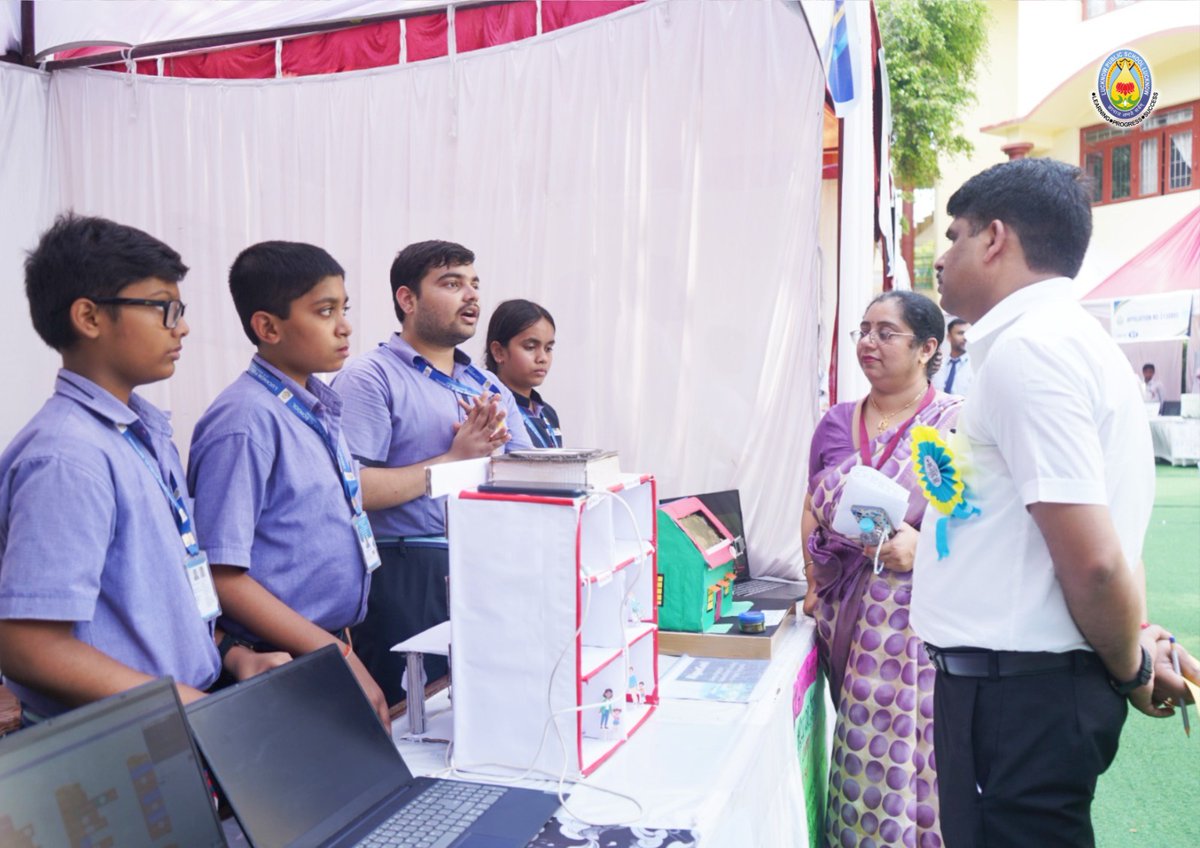 LucknowSchool's tweet photo. https://t.co/DzDpf7DGl3