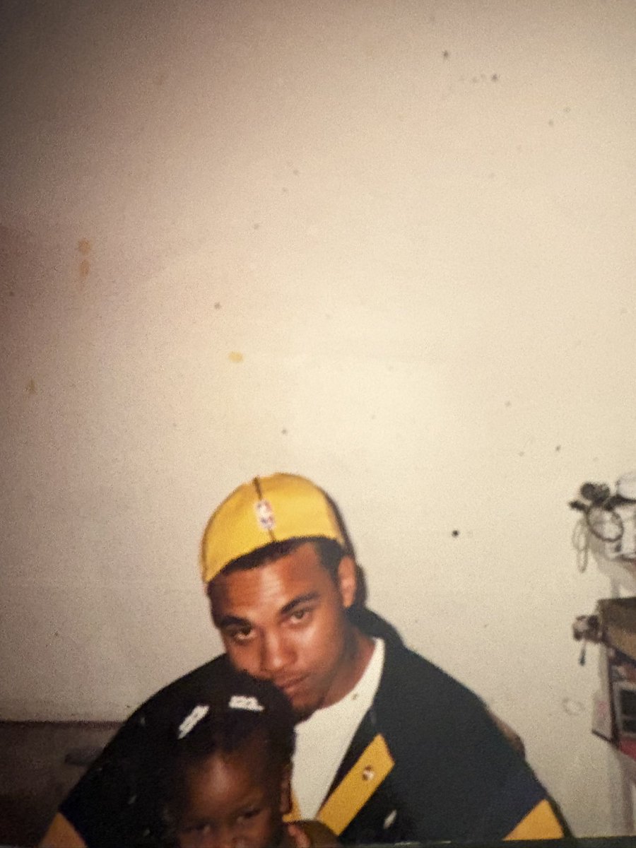 youngbree101's tweet photo. Happiest Heavenly Birthday to My Father 🥳 you are truly missed my guy 😇 https://t.co/7x3lvXkbi7