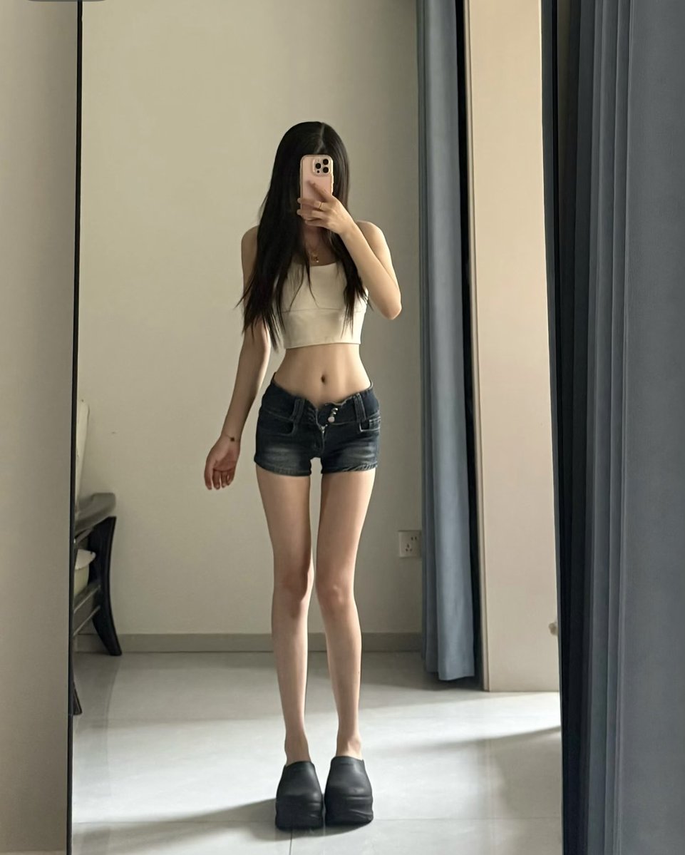 grace12ay3's tweet photo. 上供
第一次玩x

有人想锐评一下我的燥福嘛 🥹   
看完不许瞎说，赶紧看，我要删了
来个正常男生
1：看福
2：看🐻 https://t.co/cTLsSuqaXw