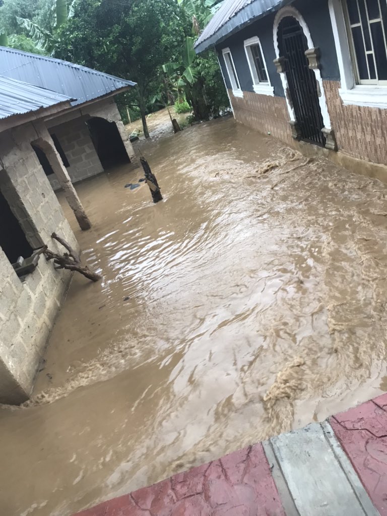 oloba141's tweet photo. I nearly follow water go this morning 😫😫
Nah God safe me 🙏🥹 https://t.co/UeOoP5z2vE