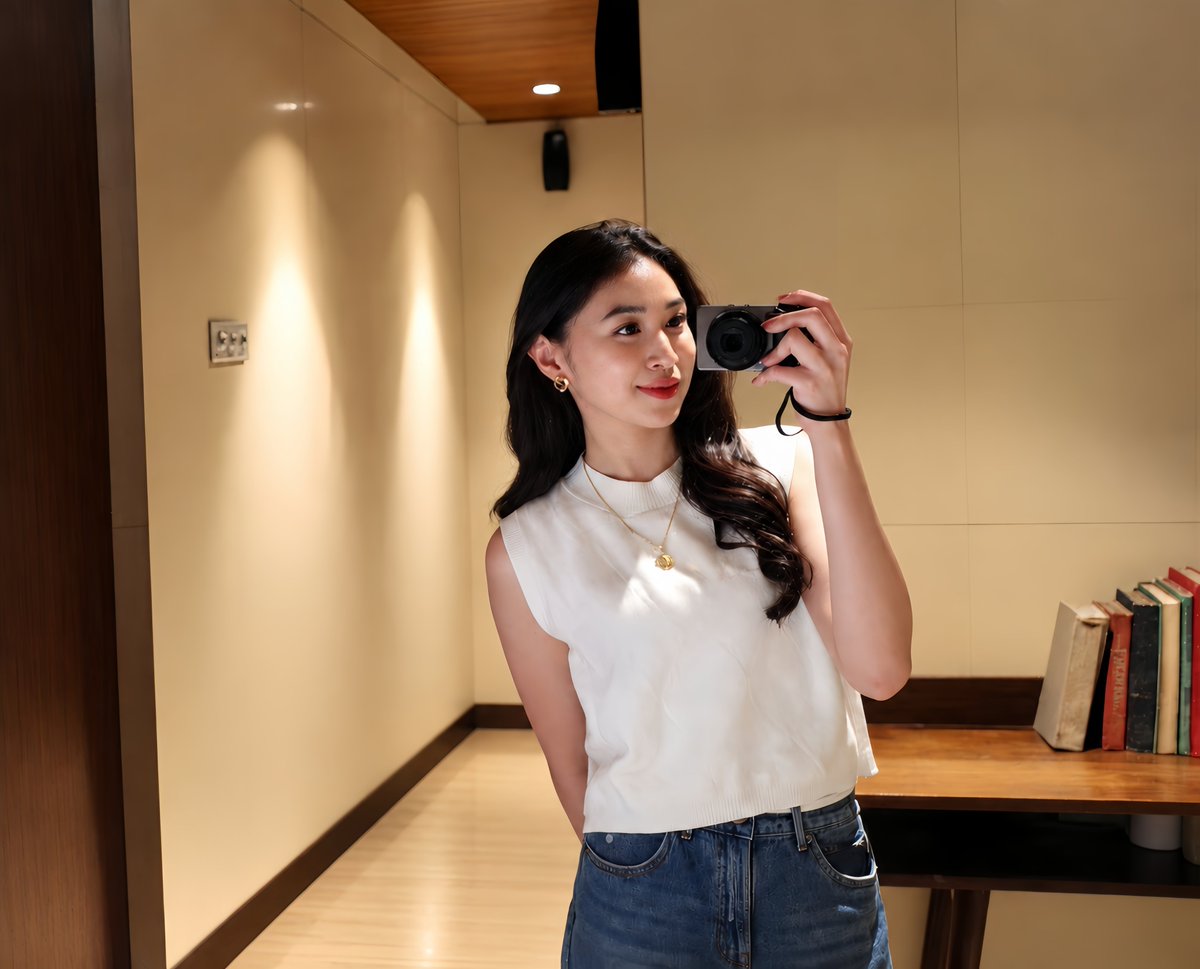 INengah_'s tweet photo. Seandainya cermin bisa berbicara, mungkin tiap kali kamu berdiri di hadapannya dia akan mengatakan, "Huh, si cantik ini lagi." @_shanindira https://t.co/xvAoo0Nxm0
