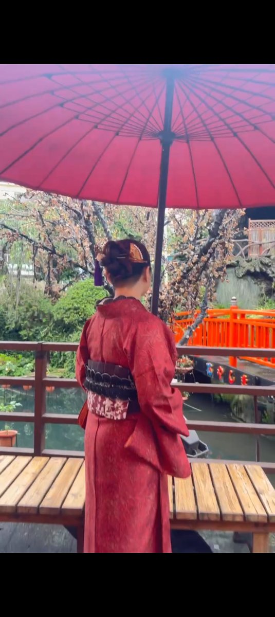 sachinco's tweet photo. 今日はのんちゃんと浅草で念願の着物👘❤
食べ歩きして、人力車乗って、いっぱい写真撮って、めちゃくちゃ楽しかった😭✨
着物もヘアセットも可愛くしてもらえて大満足🥹❤
また着物着たい！！！
煙管の簪まじで可愛すぎ🤦‍♀️💓 https://t.co/FG66WtwXHM