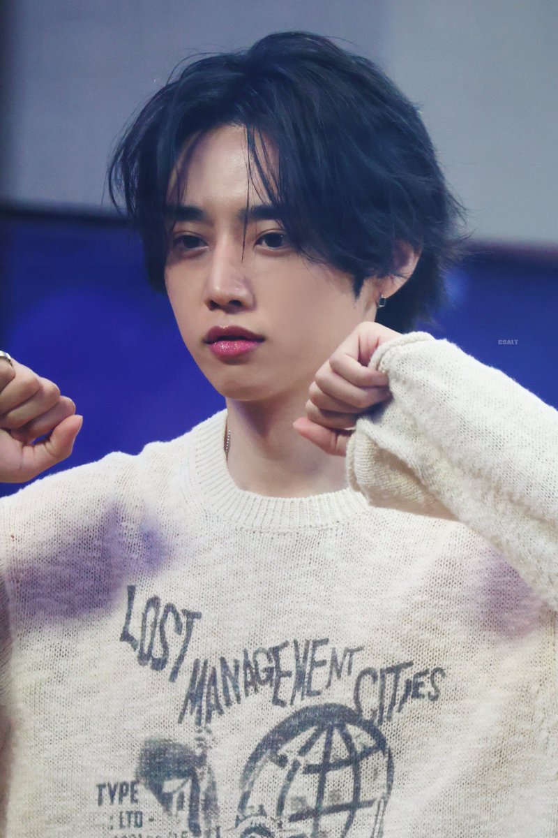 csalt0894's tweet photo. 260930 아돌아

#선우 #SUNWOO
 #더보이즈 #THEBOYZ https://t.co/YlXsGioNYZ