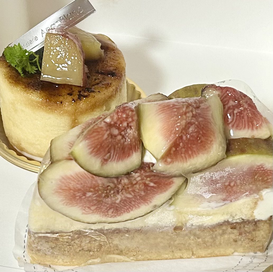 ee_a3n's tweet photo. 自分の体に課金します🍰 https://t.co/5tiFaz0Q4v