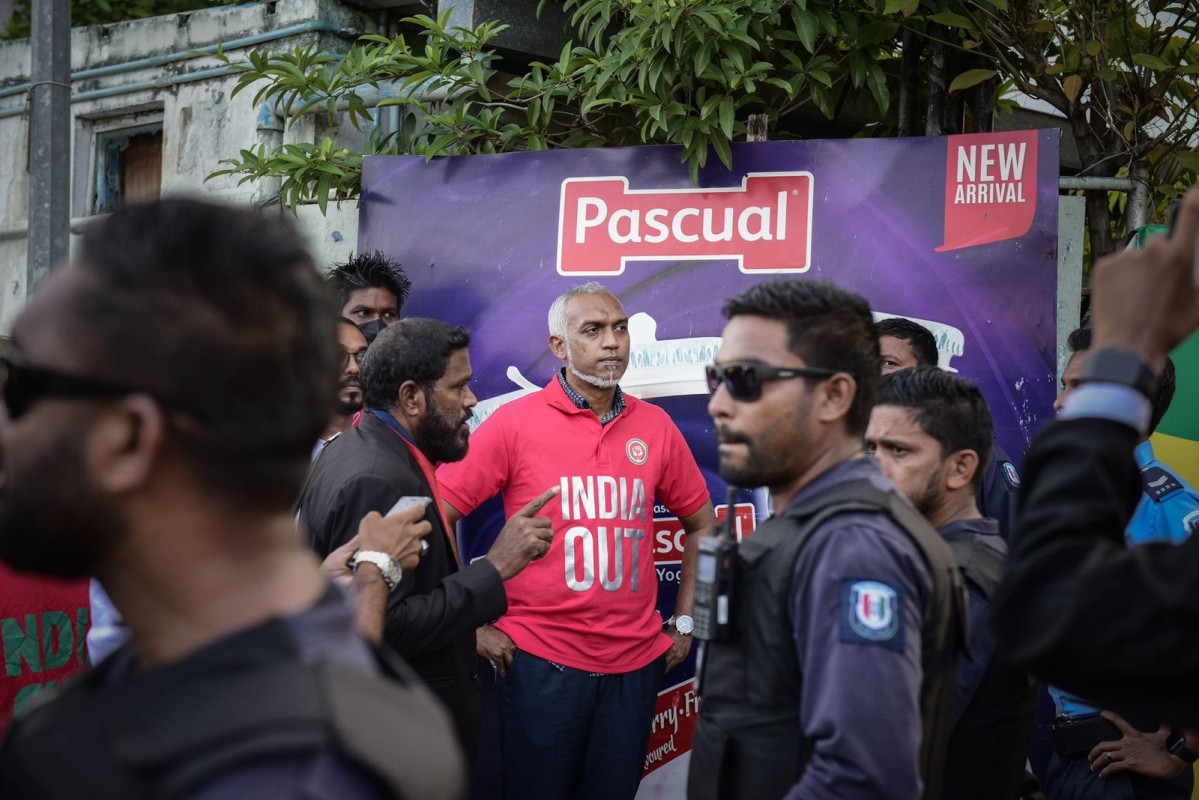 ryancarter5n's tweet photo. Distancing #Maldives from #India under @MMuizzu was a foolish move. 🇮🇳 Alignment with India is vital to #Maldivian security &amp; economic stability. Relying on distant powers risks debt, weakens HADR capacity, &amp; strains trade, tourism &amp; security ties. @fazyahmed https://t.co/TyzGZxKaHN