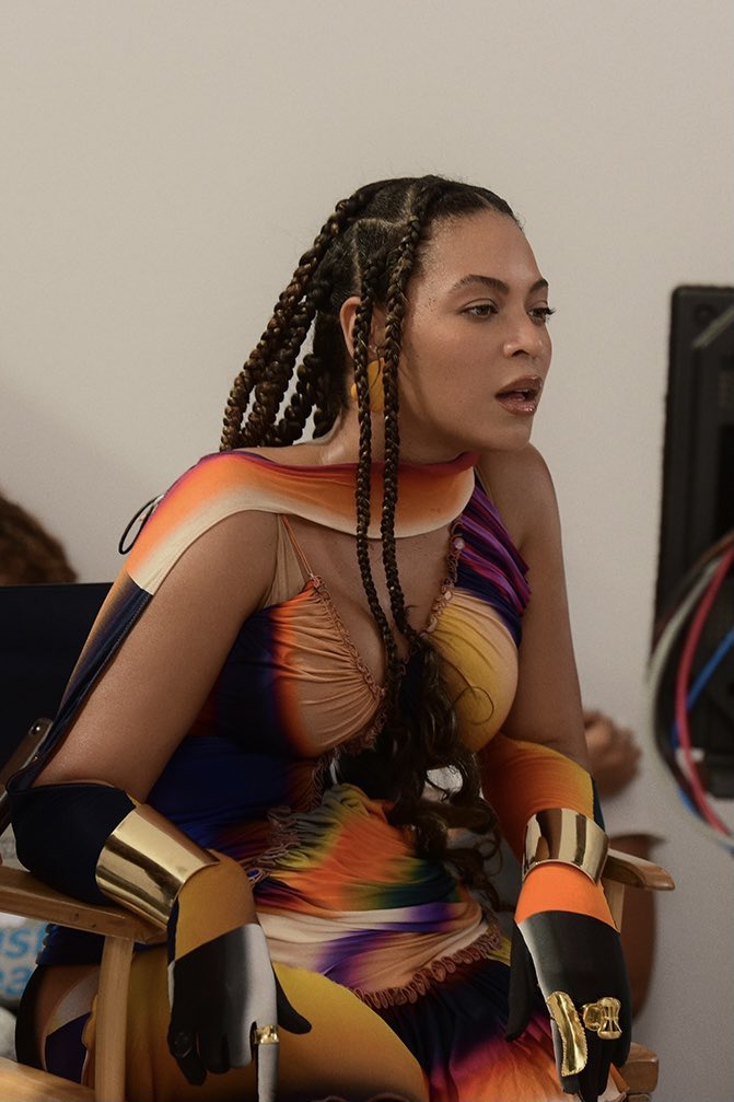 bey_archives's tweet photo. https://t.co/fEwegU1vfI