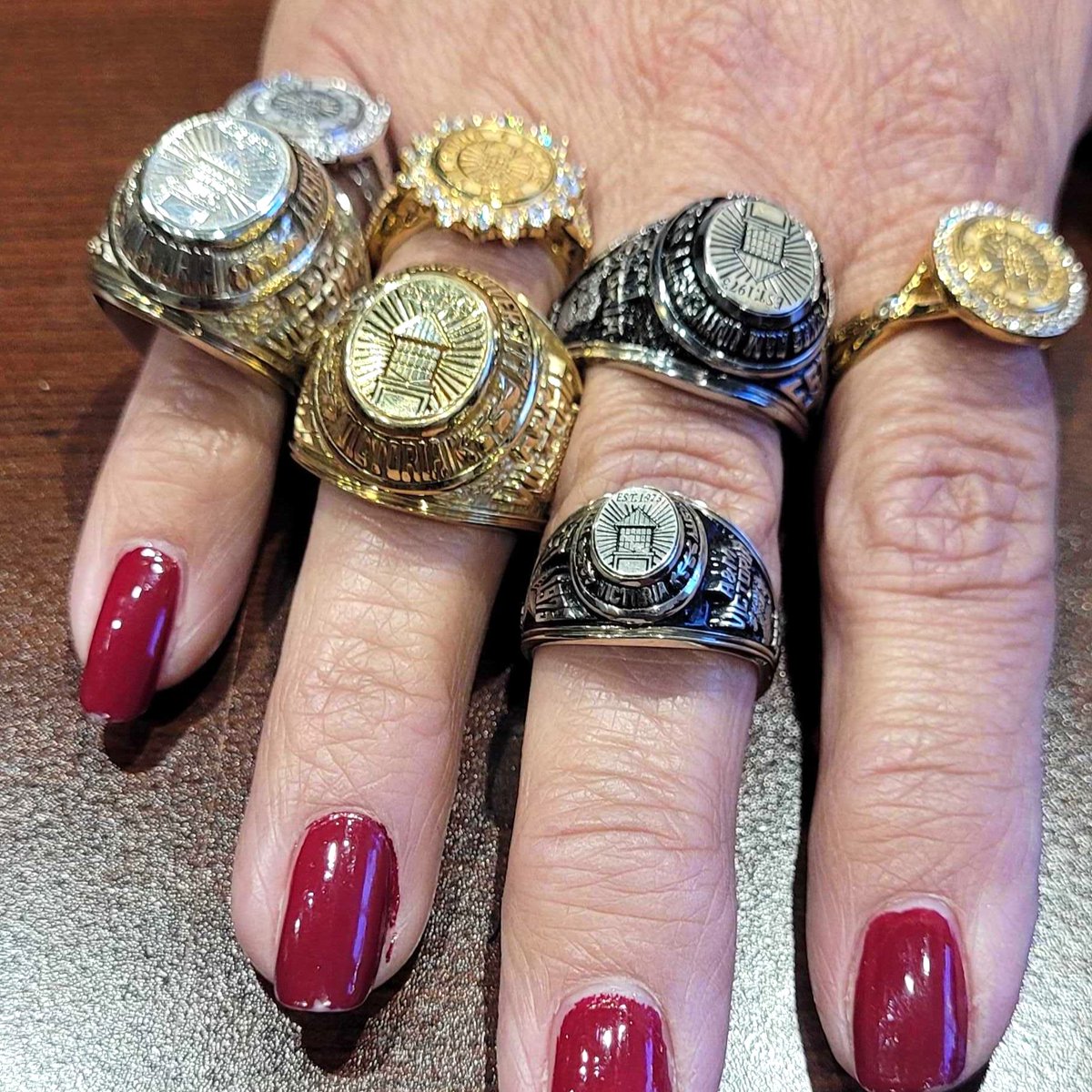 TAMU_VICTORIA's tweet photo. 📅 Ring Week is NEXT WEEK. Oct. 5 & 6 in the University Commons Lobby
🔗 https://t.co/ZJ37lGFCeD
You know you want one 😃
#BiggerBetterBolder #VTX #VictoriaTX #JAXNATION #ClassOf2026 #CrushEm #TAMUV https://t.co/rnT8gpPWvE