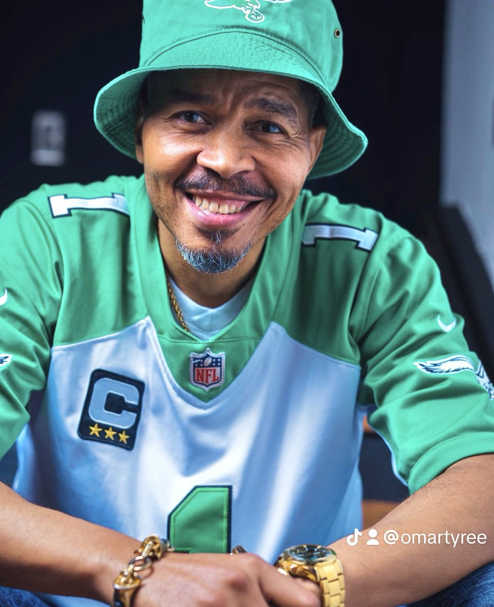 omartyree's tweet photo. HEAD TO #SANTUCCIS #UNIVERSITYCITY / 3700 Lancaster Ave / #WESTPHILLY @ 1 PM / #EAGLES VS #RAMS #GAME ~ #SUNDAY Oct 4 ~ Iβm #BACK #HOME where I GREW UP in #THEBOTTOM of #WEST yβall to #HOST & have #FUN / COME ON OUT & ENJOY π―π₯ππποΈπ€ / #TOUCHDOWNINBRAZIL by #OMARTYREE @ https://t.co/jT94YVCTZw