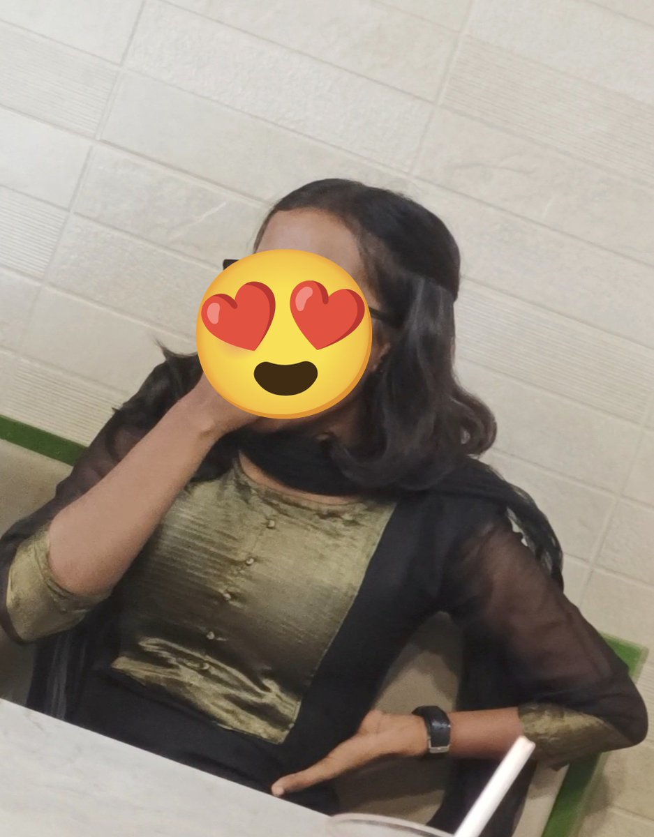 boultboy30's tweet photo. Dusky Girl brown tone girl 😍🤎 fit ah vachirundha udama 😍😍
🥭🥭 #molai Size ena irukum!?
#tempting #hotstructure #sexybody #dusky https://t.co/08JAFRE776