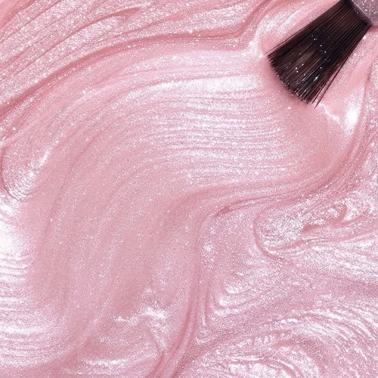 geniuswomanvibe's tweet photo. she loves pink https://t.co/NWB3y7N88c