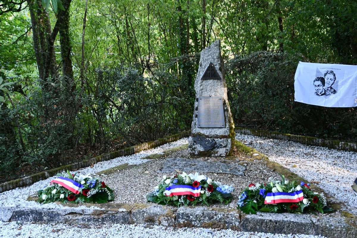 886s_mm's tweet photo. Dimanche 20 septembre : Cérémonie à RICOU. Présence de la 886° SECTION, le drapeau Bertin accompagné du président et de quelques Médaillés. https://t.co/VAYBSYNu6F