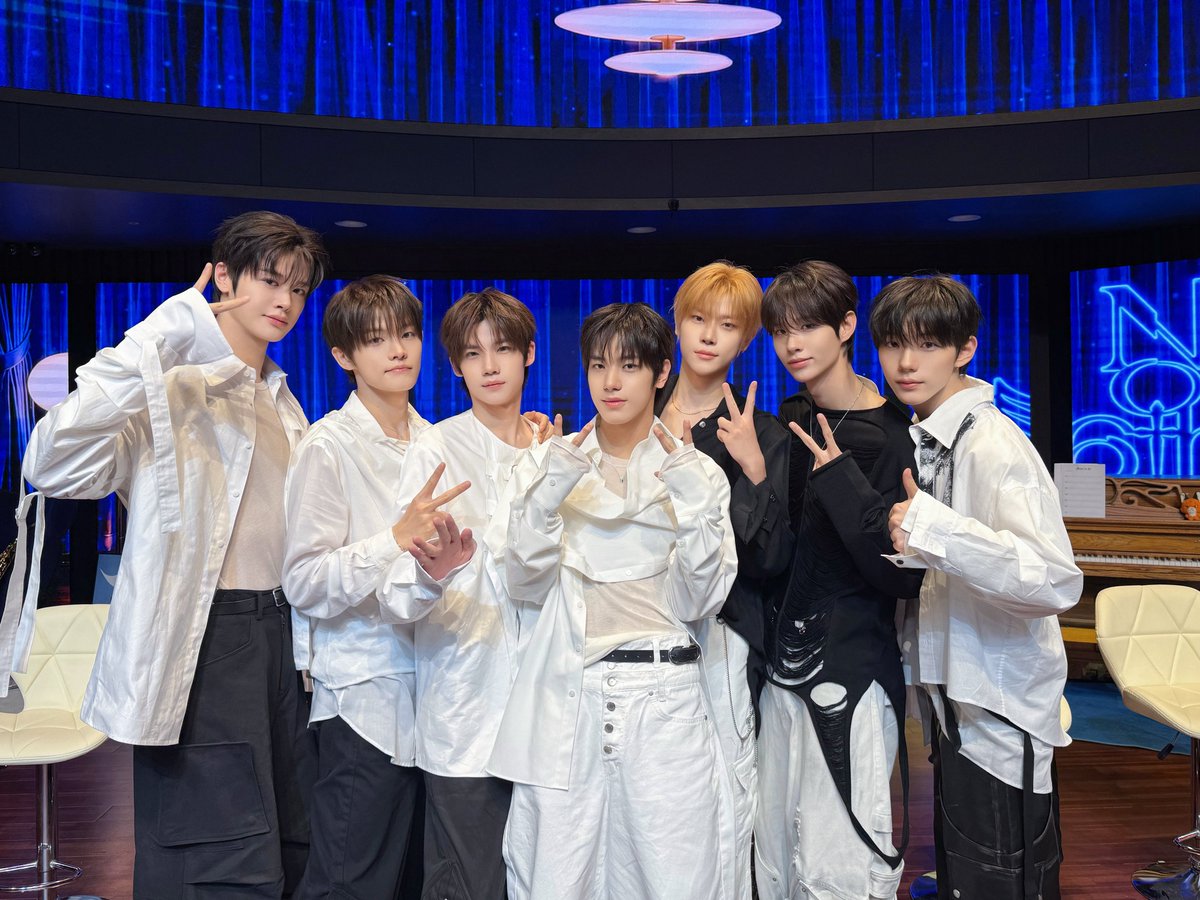 closeyoureyes_7's tweet photo. [📸] 
CLOSE UP
260930 CLOSE YOUR EYES The 4th Mini Album '256th Note' Comeback Live 🎼

클로저를 사랑하는 마음이 
숨긴다고 숨겨지는 것도 아니고🤍
자유롭게 리듬탈 준비 완료 🎶🎵

#CLOSEYOUREYES #클로즈유어아이즈 
#CYE #클유아
#256thNote #DropThat https://t.co/f2sNNzOe5P