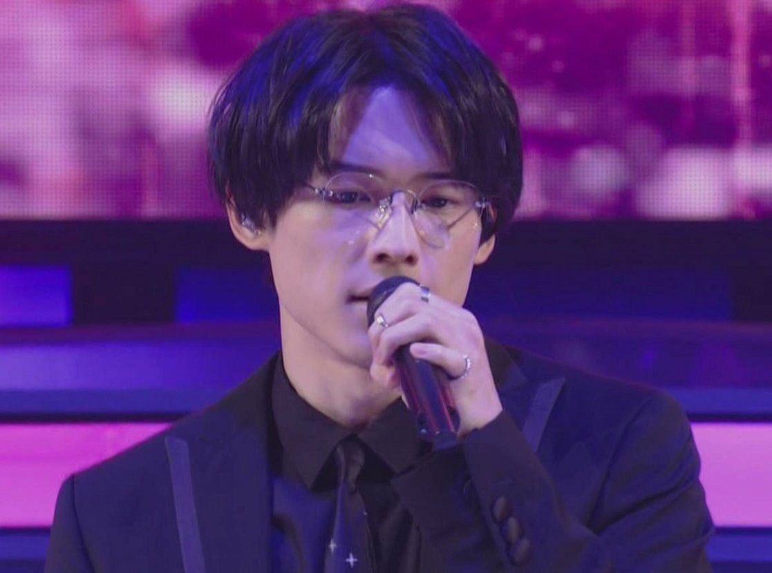 wn8yt's tweet photo. “ 松村北斗”じゃなくて“ メガネの人”でトレンド入りした上にラジオで樹にいじられてたのがち愛おしい https://t.co/jgXtUWCU1u