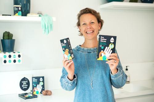 DavidRulerIFA's tweet photo. Seep founder Laura Harnett shares the harsh reality of winning over supermarket buyers, why age is an unfair advantage, and how backing an "unsexy" idea paid off. https://t.co/toPU0LzrdO https://t.co/XBvGLkeLIi